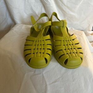 Like new Melissa jelly sandals moss green